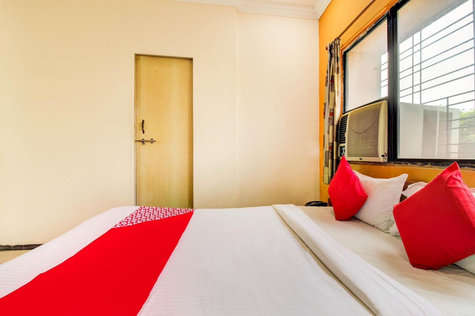 Hotel O Sri Jai Palace Nashik Buitenkant foto